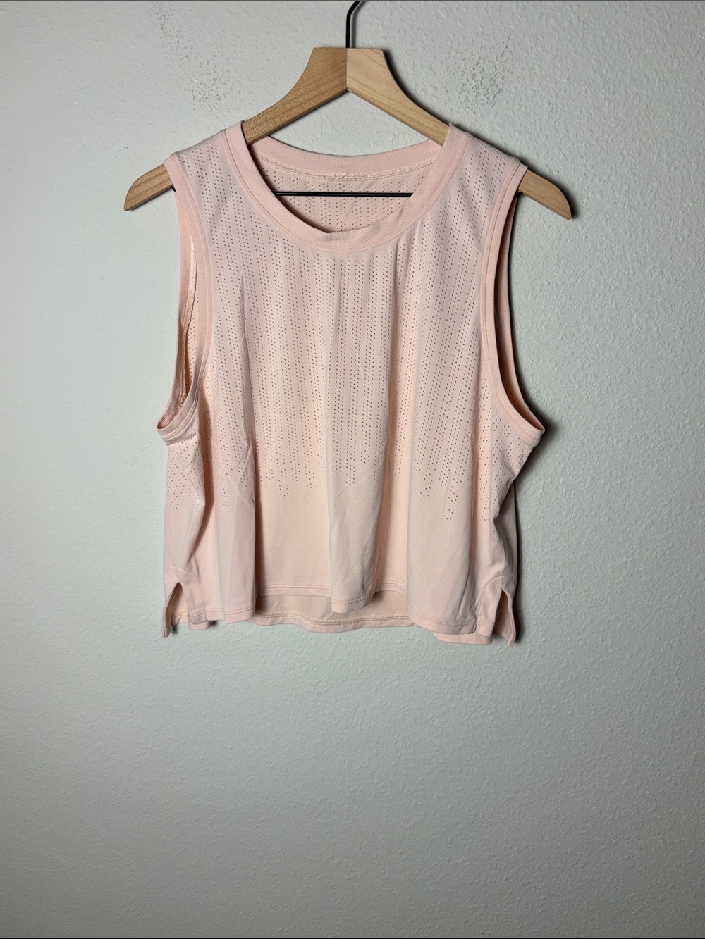 Lululemon Train to Be Tank Ballet Slipper Pink W1BZ7S